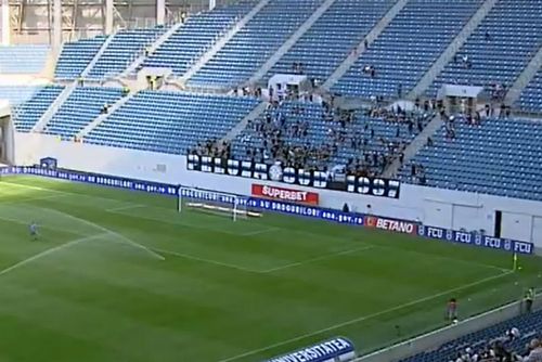 Peluza Sud FCU Craiova cu 10 minute înainte de startul meciului cu U Cluj/ foto: captură Digi Sport