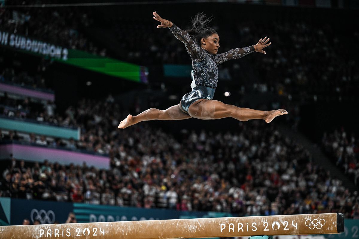 Simone Biles a reușit săritura imposibilă la Jocurile Olimpice » Experții sunt contrariați, fanii au fost lăsați mască: „Ce a fost asta?!”