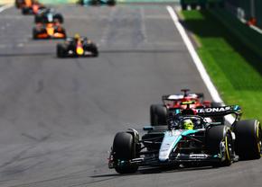 Nimeni nu se aștepta la asta! George Russell câștigă Marele Premiu al Belgiei, după o mișcare de geniu! Hamilton termină pe 2, Verstappen ratează podiumul