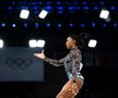 Simone Biles, în timpul calificărilor de gimnastică de la JO