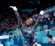 Simone Biles, în timpul calificărilor de gimnastică de la JO