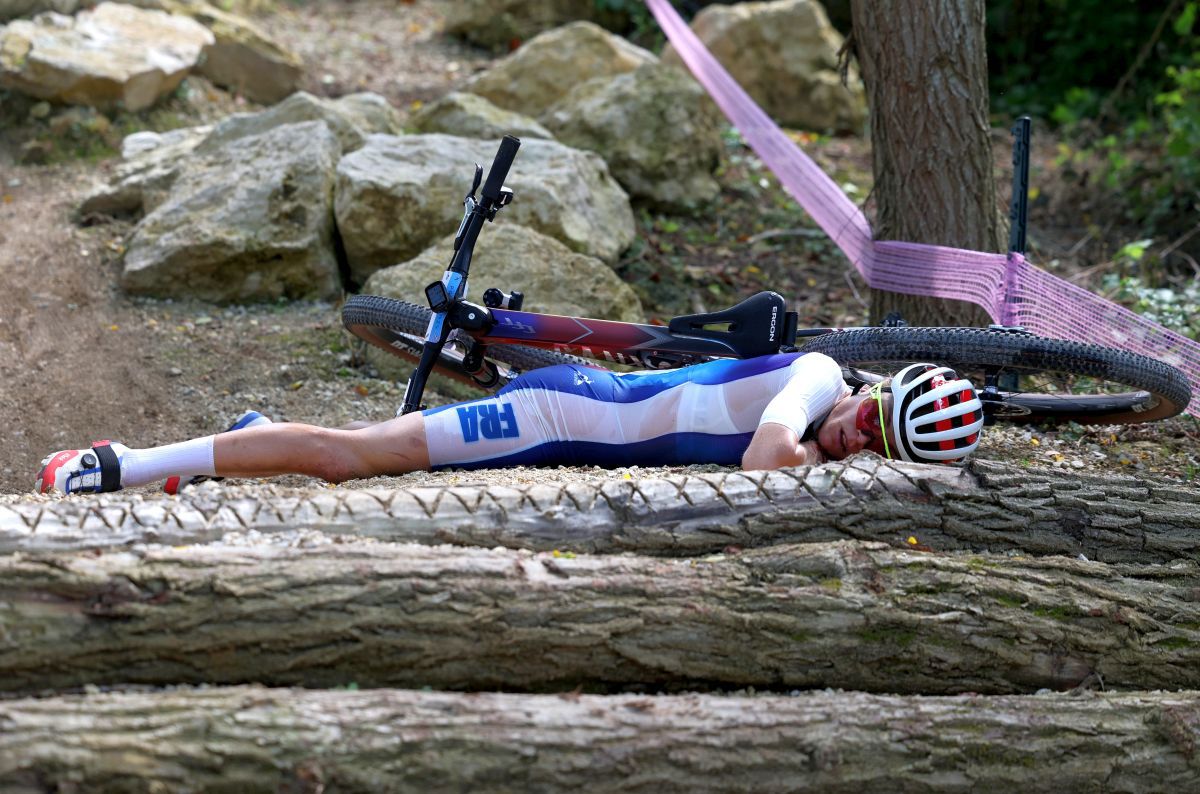 Accidentare cumplită pentru reprezentanta Franței în competiția de ciclism montan