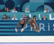 Simone Biles, în timpul calificărilor de gimnastică de la JO