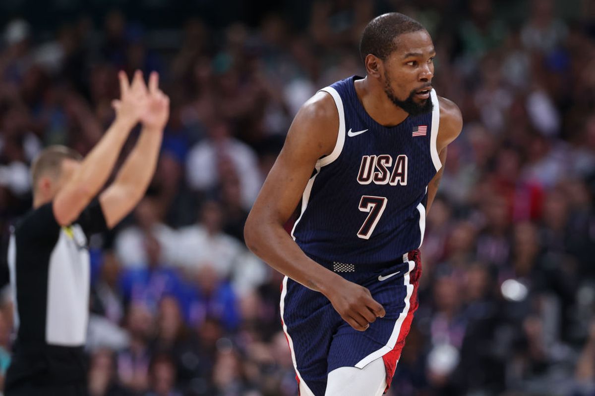 Dream Team-ul american a început în forță drumul către aurul olimpic » Serbia lui Jokic n-a avut nicio șansă: Kevin Durant, pe modul „lunetist”