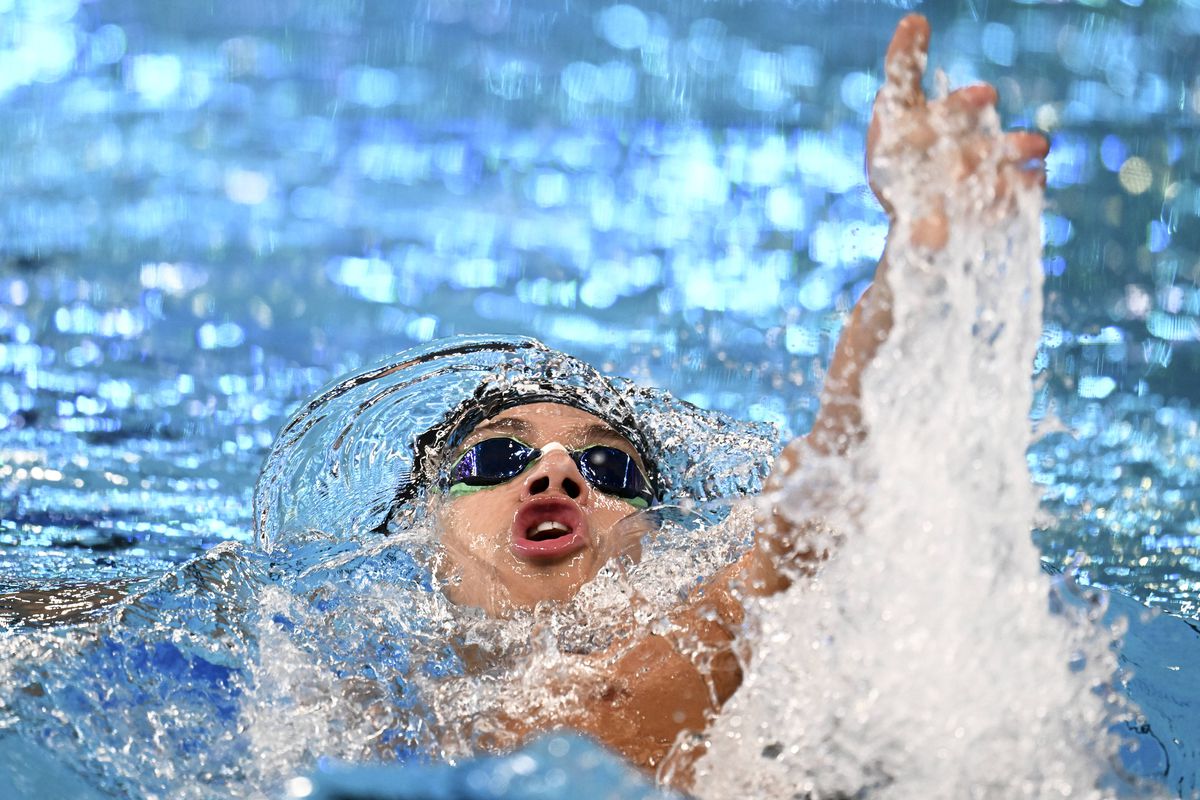 „Este mai lent!” » A concurat în același bazin ca David Popovici și face acuzații serioase: „E neregulamentar ce se întâmplă!”