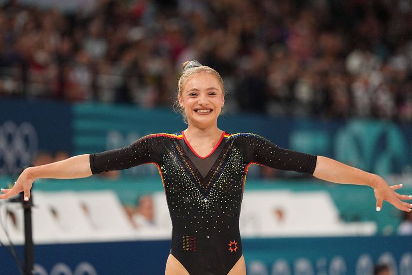 Sabrina Maelca-Voinea și echipa de gimnastică artistică a României, în calificările de la Jocurile Olimpice, Subdiviziunea 1  / Sursă foto: Imago Images