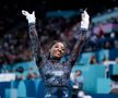 Simone Biles, în timpul calificărilor de gimnastică de la JO