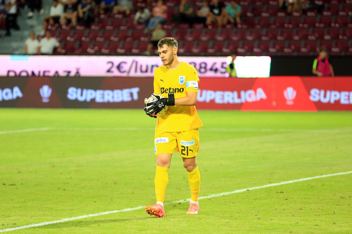 CFR Cluj - Universitatea Craiova 0-2 » Oltenii fac spectacol în Gruia și așteaptă cu încredere returul cu Maribor! Dan Petrescu pierde primul derby al sezonului