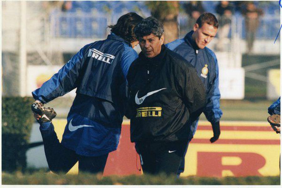 Perspectiva lui Mircea Lucescu la 80 de ani: „Luptam singur cu Valentin Ceaușescu. Șefii lui Dinamo erau fanii Stelei!” + „Nu s-a dat nimeni la o parte ca să ia Cămătaru Gheata de Aur”