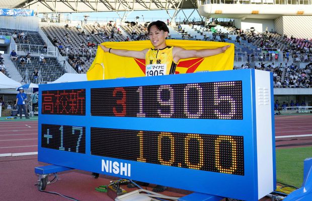 Impresionant! A făcut senzație la 16 ani și a DOBORÂT recordul lui Usain Bolt la 100 de metri, la aceeași vârstă