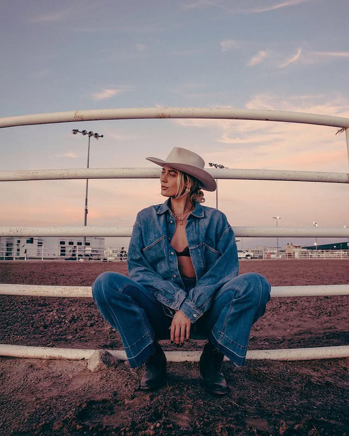 „S-a așezat pe fața lui și nu s-a mișcat un centimetru” » Cea mai sexy jucătoare din WNBA a devenit virală pe internet