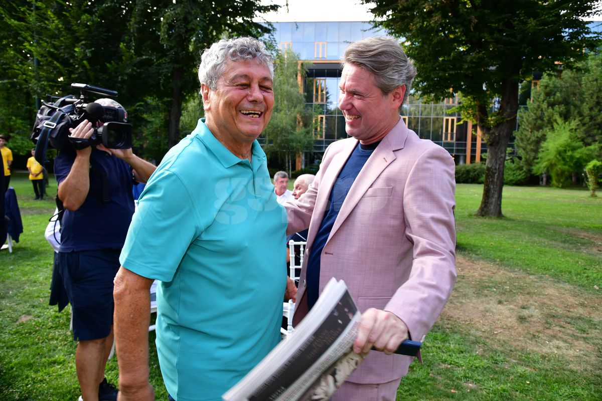 Mircea Lucescu și-a serbat luni ziua de naștere! Nume uriașe din fotbalul românesc la petrecerea selecționerului