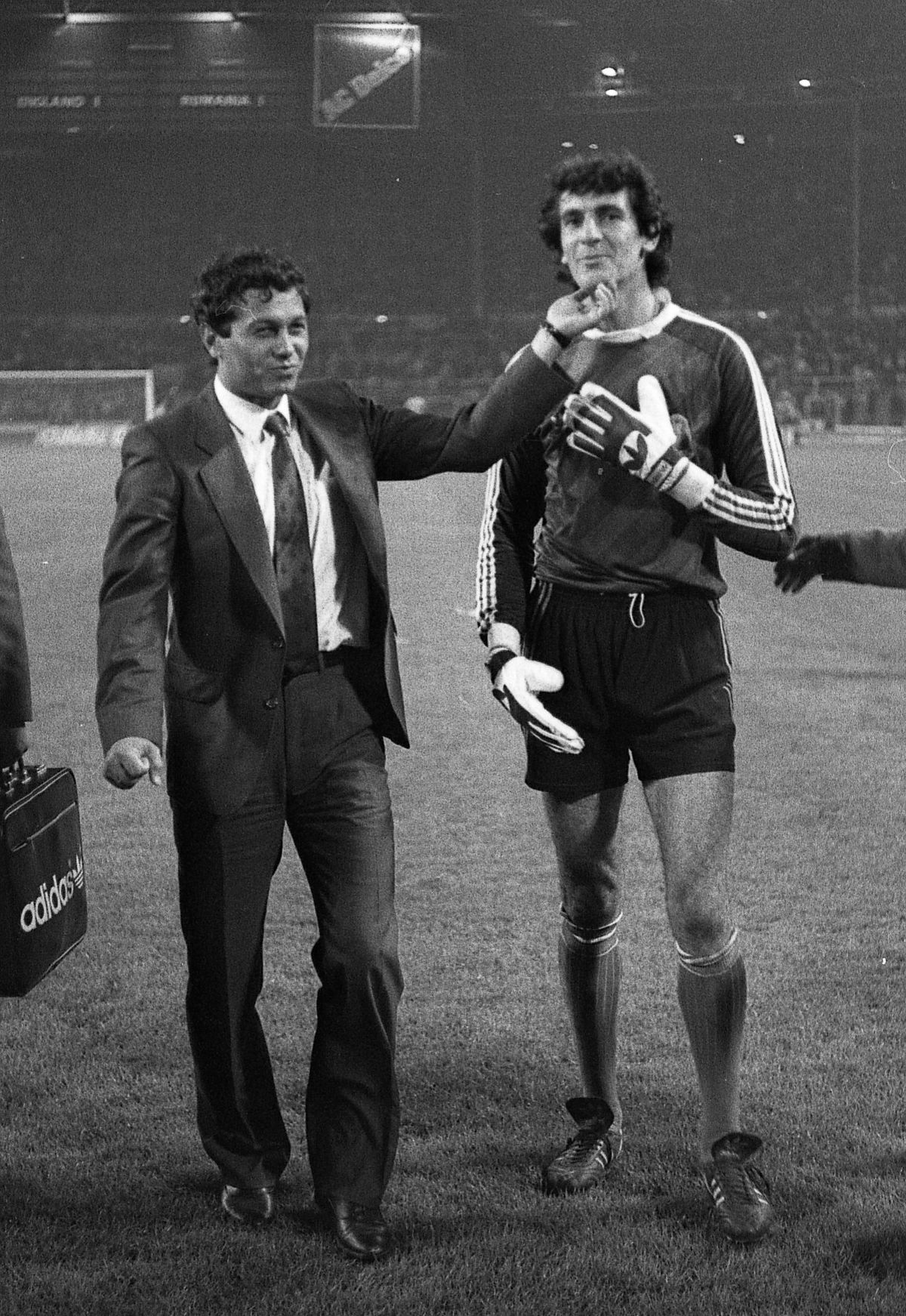 Lucescu - diverse la 80 ani - poze carieră