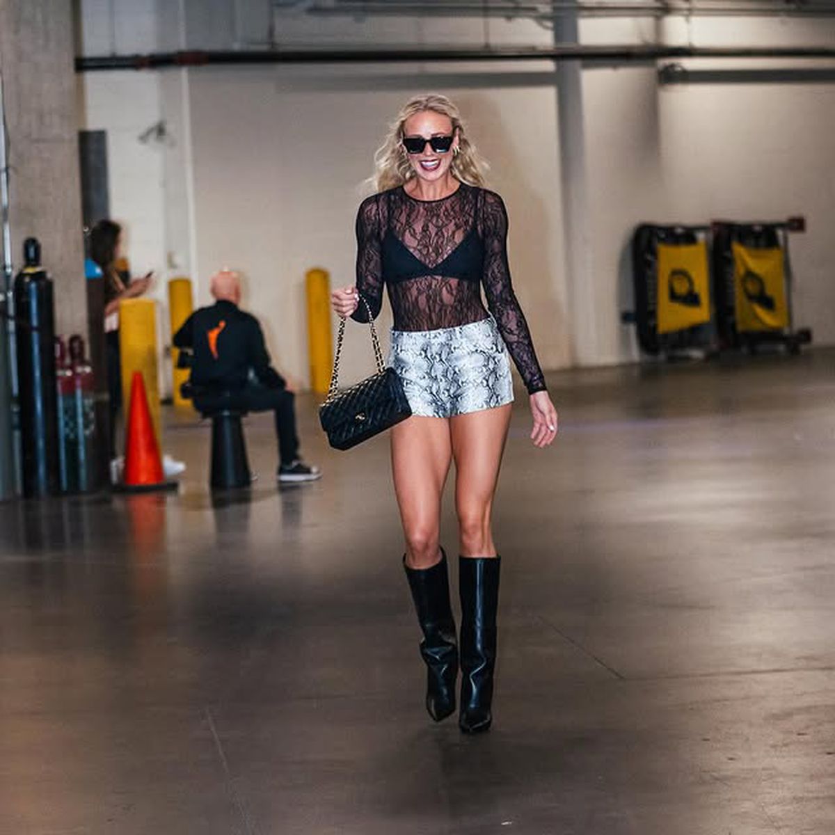 „S-a așezat pe fața lui și nu s-a mișcat un centimetru” » Cea mai sexy jucătoare din WNBA a devenit virală pe internet