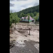 Inundațiile din Broșteni
