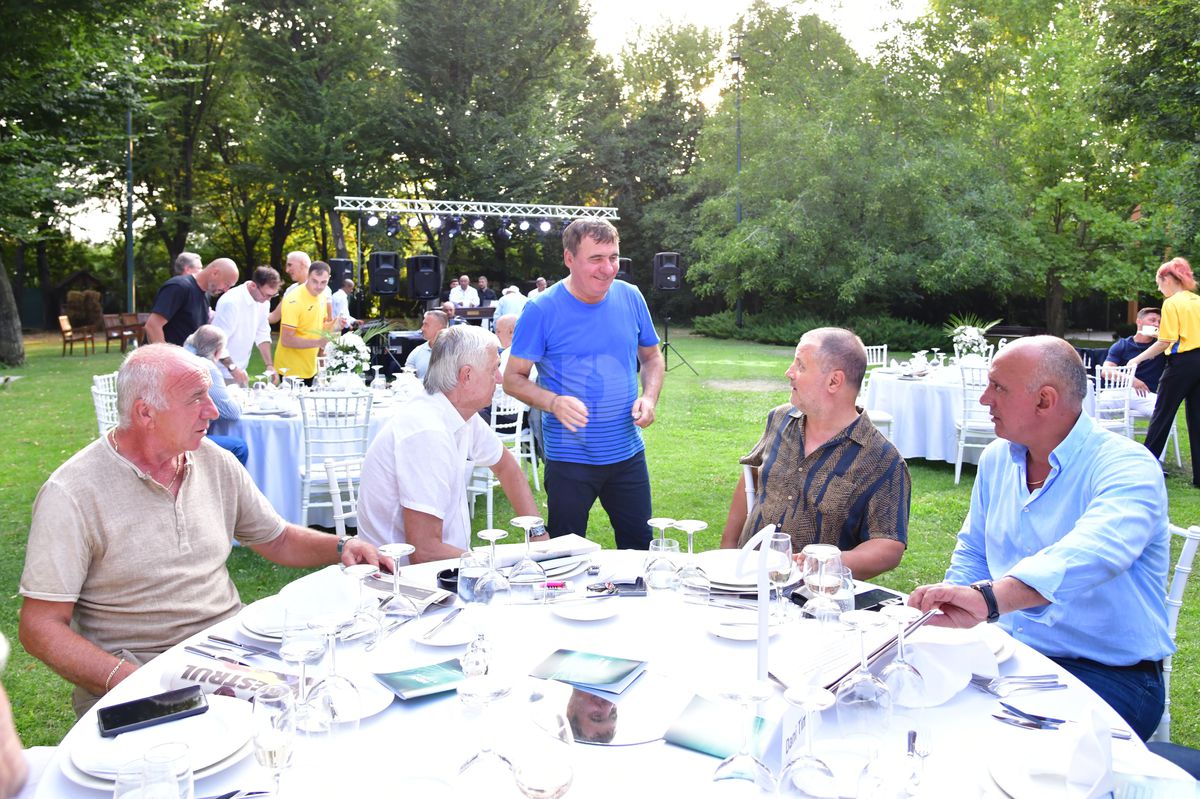 Translatorul lui Il Luce în Țara Semilunei: „Doamna Lucescu poate preda istoria Turciei studenților” » Unde vrea să-l vadă pe Răzvan Lucescu: „Inshallah”