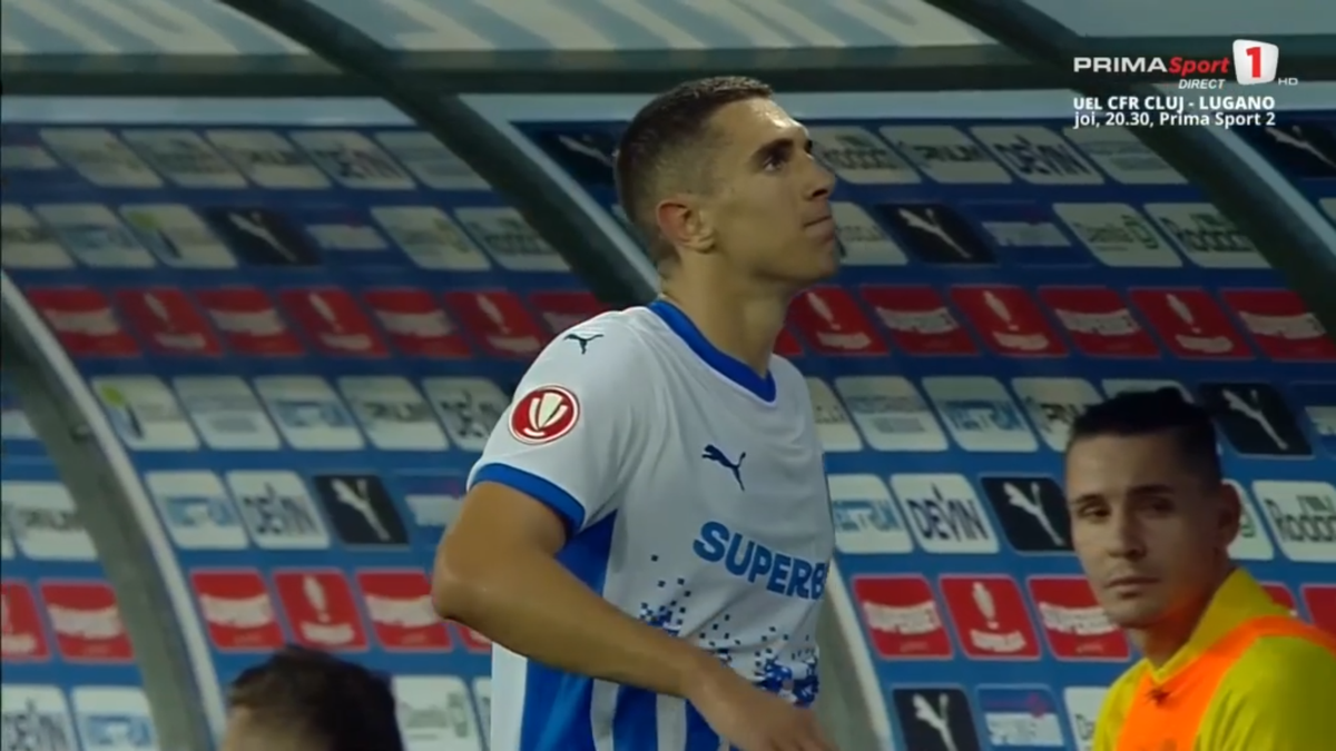 Momente incredibile în Craiova - U Cluj! Au jucat cu 12 oameni pe teren