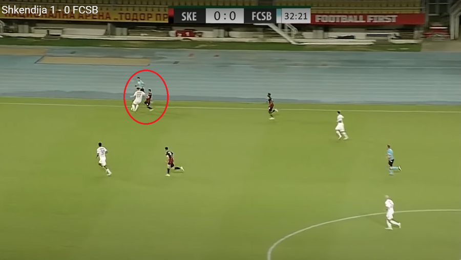 Alarmă la FCSB » Stâlpul din sezonul trecut e groggy, iar Becali se gândește să-l scoată din echipă