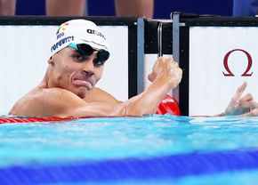 Câți bani încasează David Popovici după medalia de aur de la 200 m liber la Campionatele Mondiale
