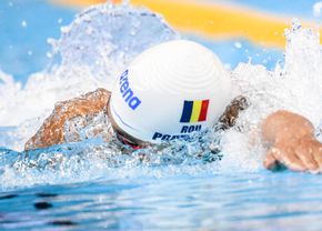 David Popovici, live în semifinalele probei de 200 m liber la CM de natație din Singapore