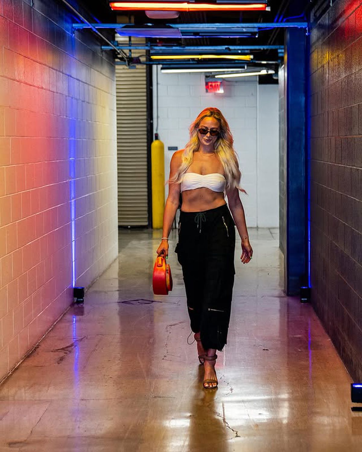 „S-a așezat pe fața lui și nu s-a mișcat un centimetru” » Cea mai sexy jucătoare din WNBA a devenit virală pe internet