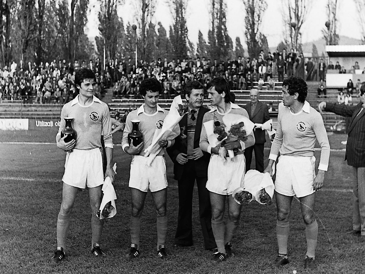 Lucescu - diverse la 80 ani - poze carieră