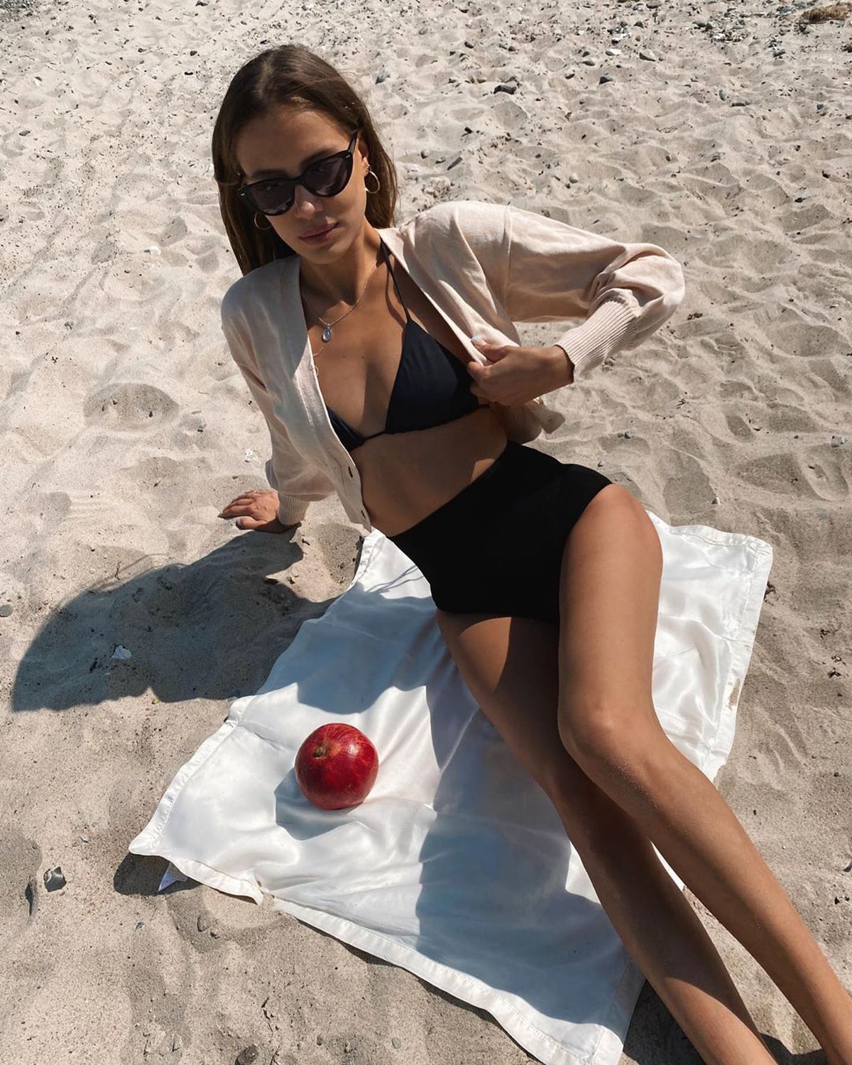 Soțul iubitei lui Brad Pitt are 68 de ani! Detalii incredibile dezvăluite: „Are 5 copii, dar nu e interesat de asta”