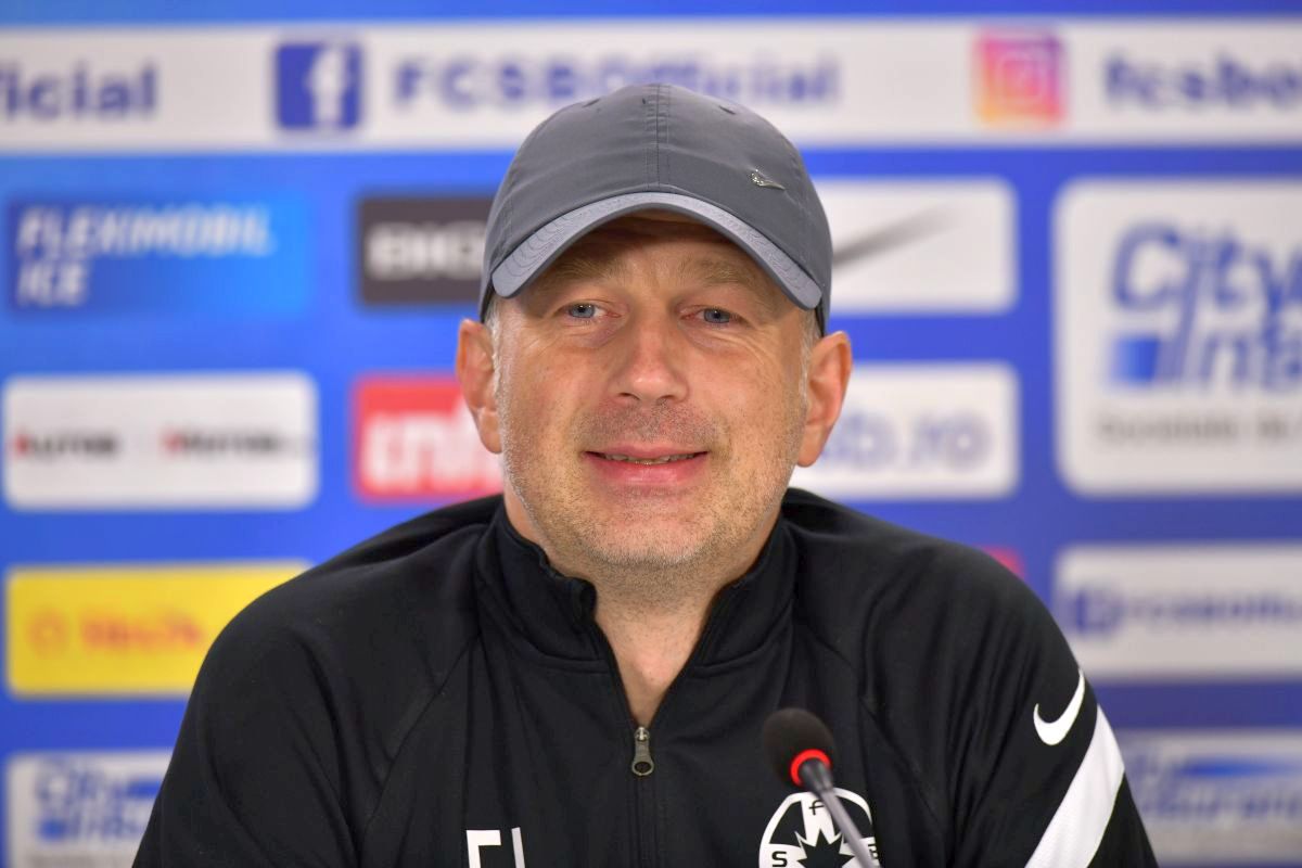 Conferință de presă - Edi Iordănescu, înainte de CFR Cluj - FCSB