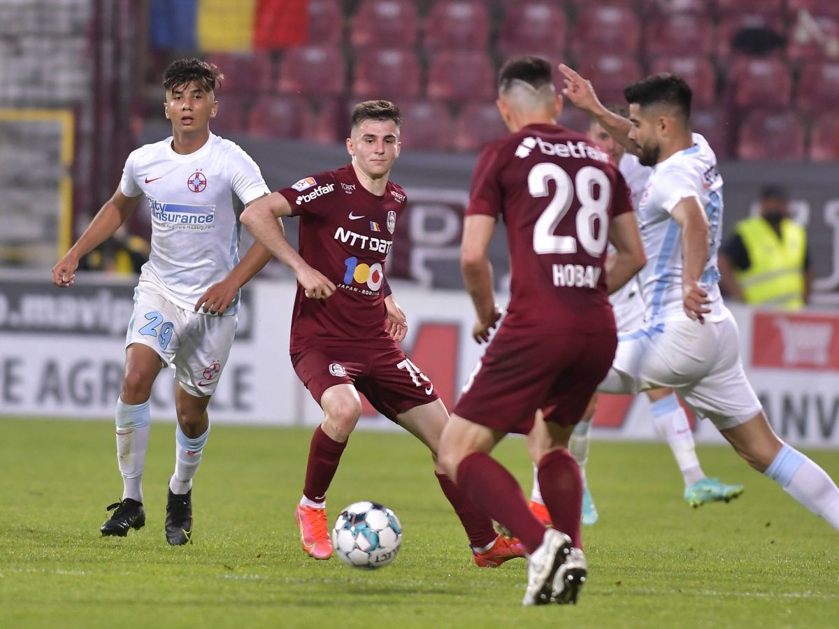 Cine o va conduce pe CFR Cluj în meciul cu FCSB » Dan Petrescu nu va sta pe bancă + Arlauskis nu s-a antrenat