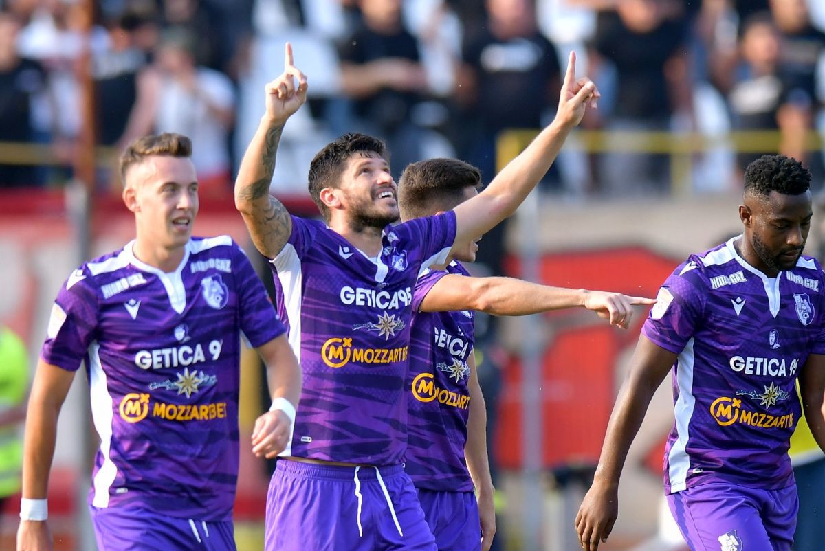 3 curiozități după Dinamo - FC Argeș: un omagiu de nota 10, comparația cu un meci de legendă + premieră în istoria clubului