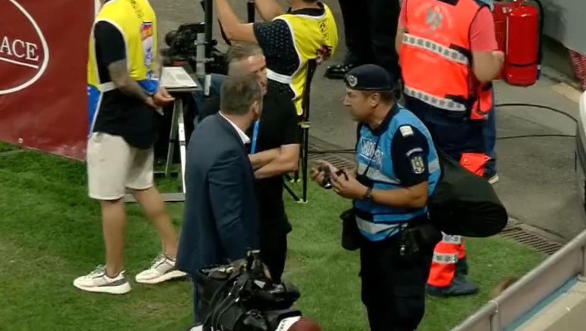 Haos după Rapid - CSU Craiova! Oltenii, evacuați prin parcare