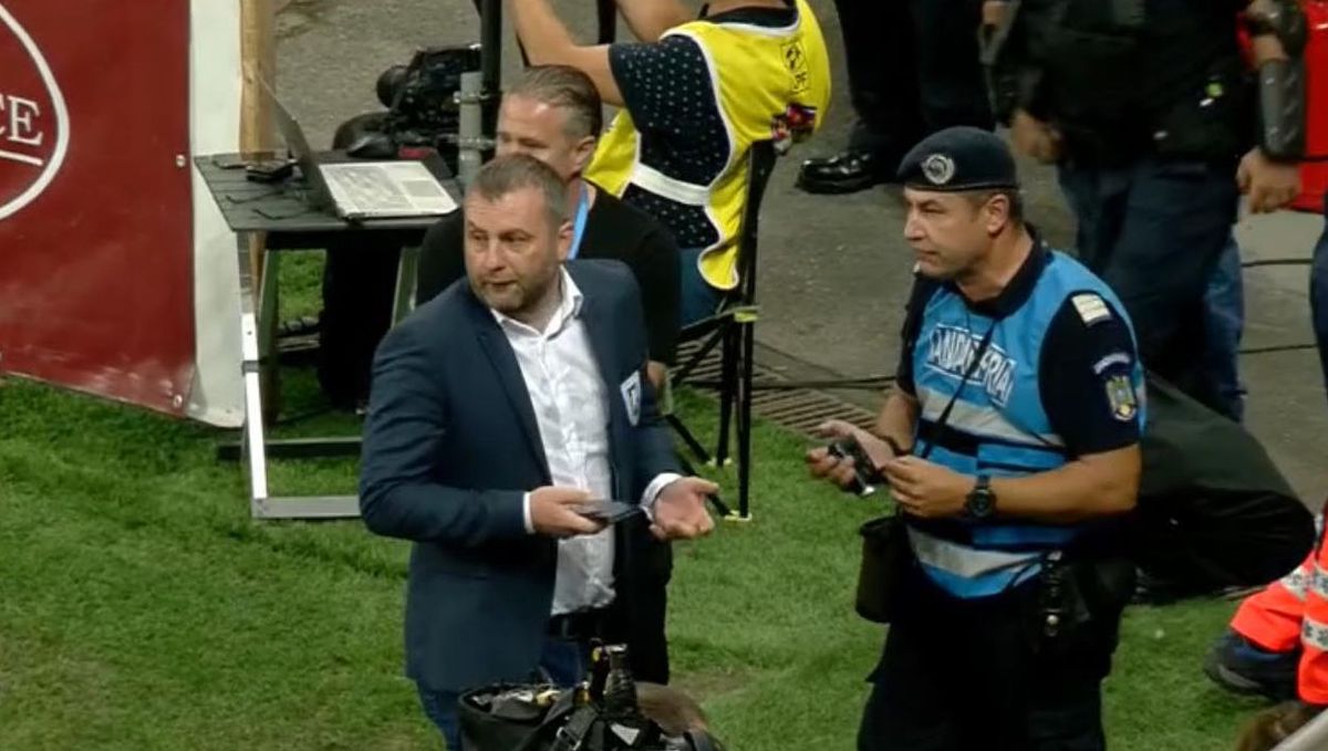 Haos după Rapid - CSU Craiova! Oltenii, evacuați prin parcare