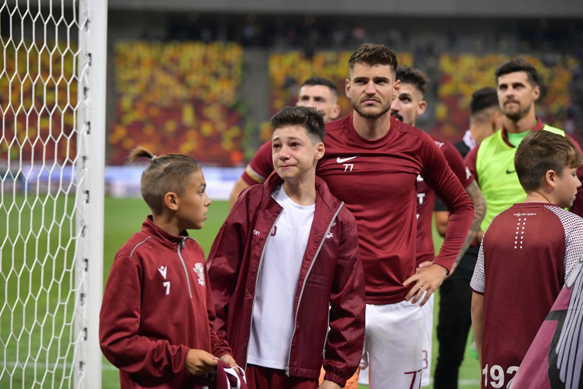 Reghecampf, dur la finalul meciului: „Așa ceva să nu mai văd!”