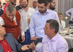 Negocieri dure între Dan Petrescu și CFR » De ce nu a semnat „Bursucul” până acum