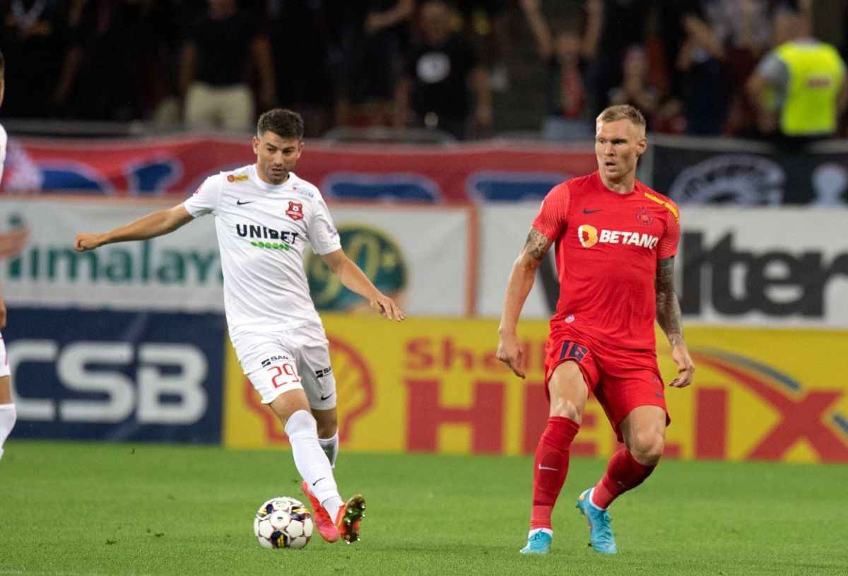 Suspect de fisură de metatarsian! Primul verdict în cazul titularului de la FCSB ieșit accidentat cu Hermannstadt