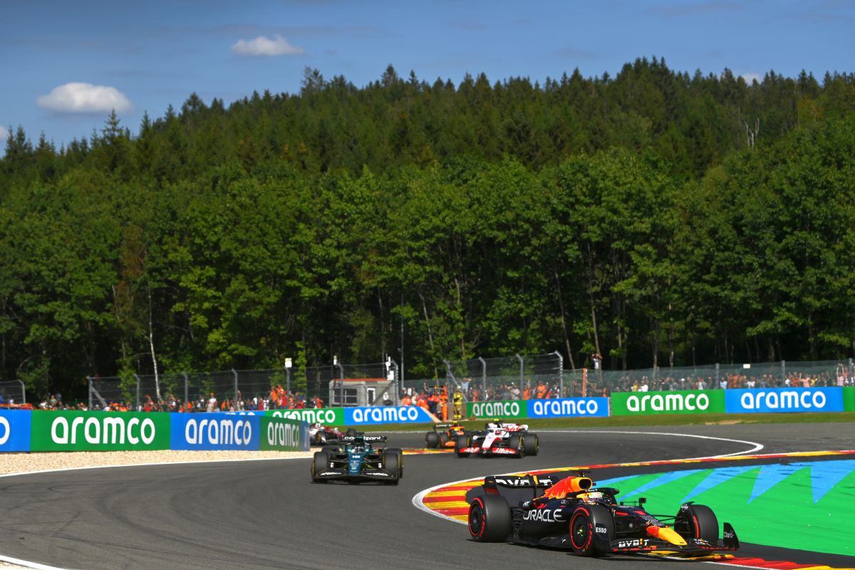Max Verstappen, sclipitor în Marele Premiu al Belgiei! Plecat de pe 14, olandezul a câștigat autoritar pe „Spa-Francorchamps”!