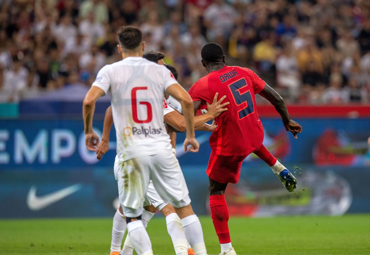 Suspect de fisură de metatarsian! Primul verdict în cazul titularului de la FCSB ieșit accidentat cu Hermannstadt