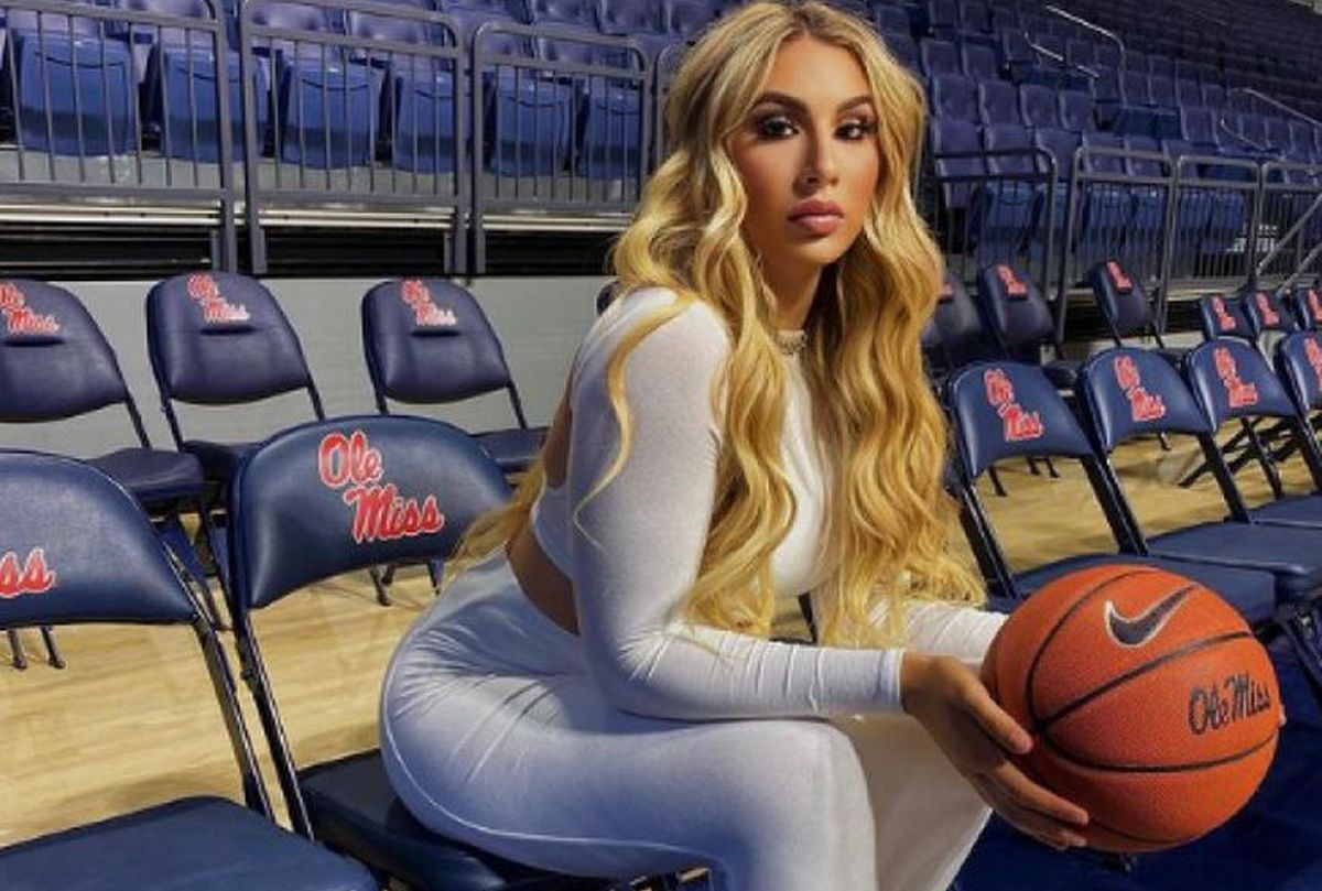 Cum a fost surprinsă Sarah Dumitrescu, fiica Anamariei Prodan, de noua echipă