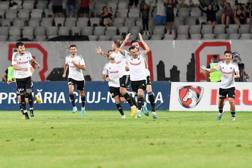 Victorie în amical pentru U Cluj, gol al atacantului crescut la juniorii lui Bayern Munchen! Sabău a testat ultimele transferuri