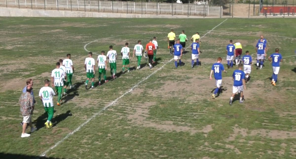 „Cea mai modernă bază sportivă din județ”, inaugurată de Țociu și Palade » Imagini de tot râsul