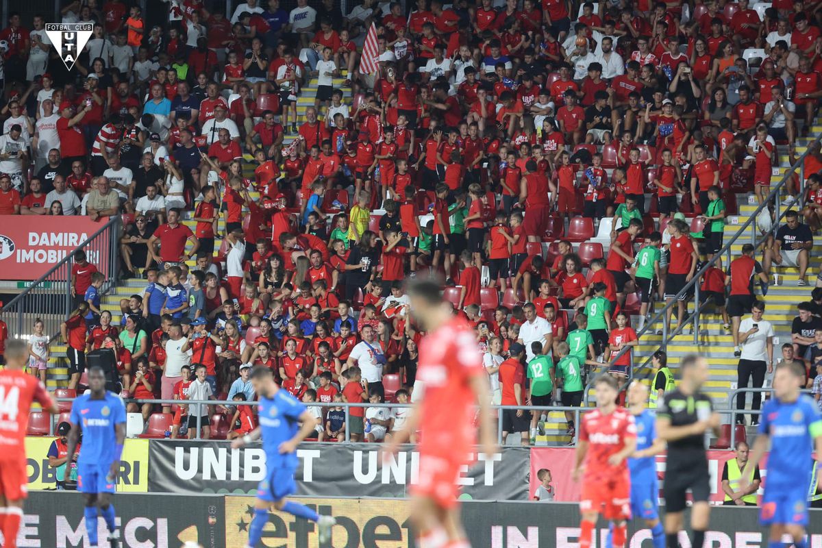 Ilie Dumitrescu a sesizat o greșeală făcută de staff-ul lui FCSB la Arad