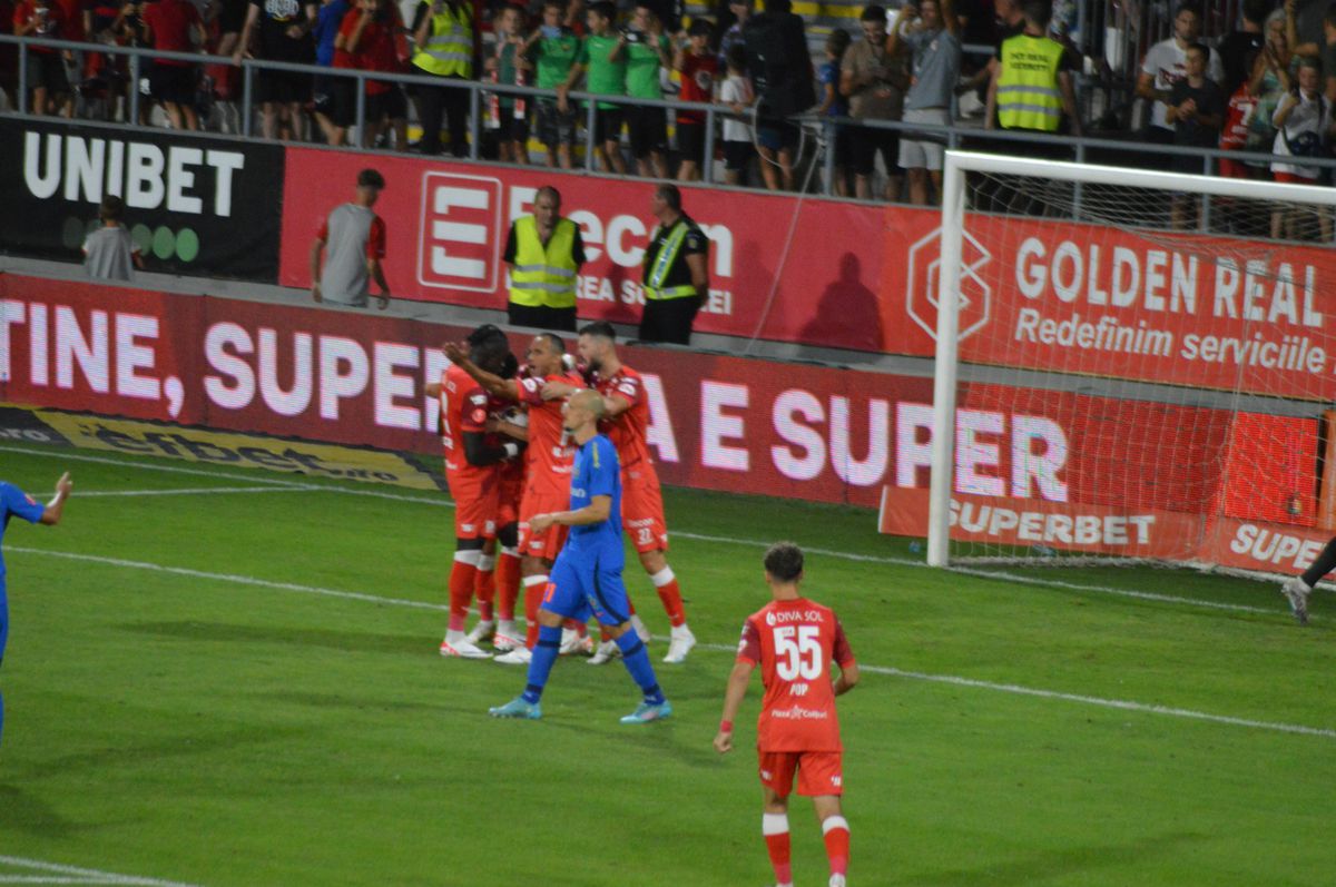 Cel mai slab din ultimul an! » Becali a scos din formă un fotbalist esențial