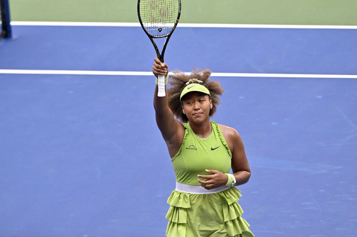 Naomi Osaka, copleșită de lacrimi după victoria cu Jelena Ostapenko din primul tur de la US Open