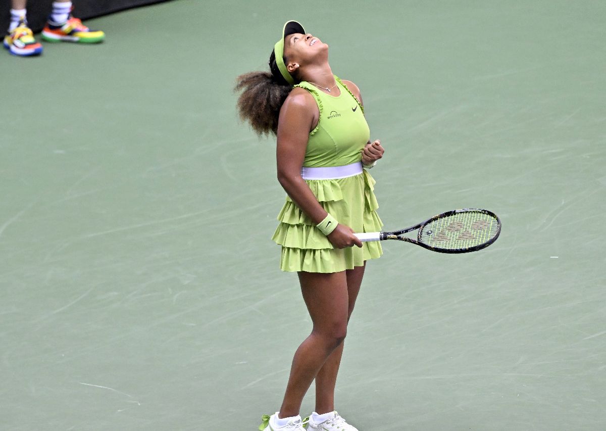 Naomi Osaka, copleșită de lacrimi după victoria cu Jelena Ostapenko din primul tur de la US Open