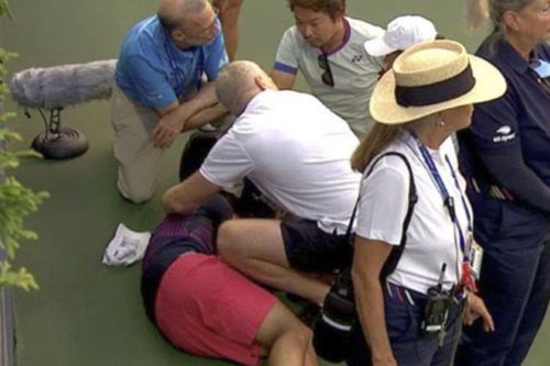 Yoshihito Nishioka s-a prăbușit pe teren și n-a mai putut continua meciul de la US Open, foto: X