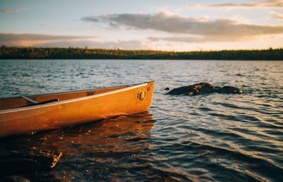 Cum începi aventura cu caiacul? Sfaturi pentru începători
