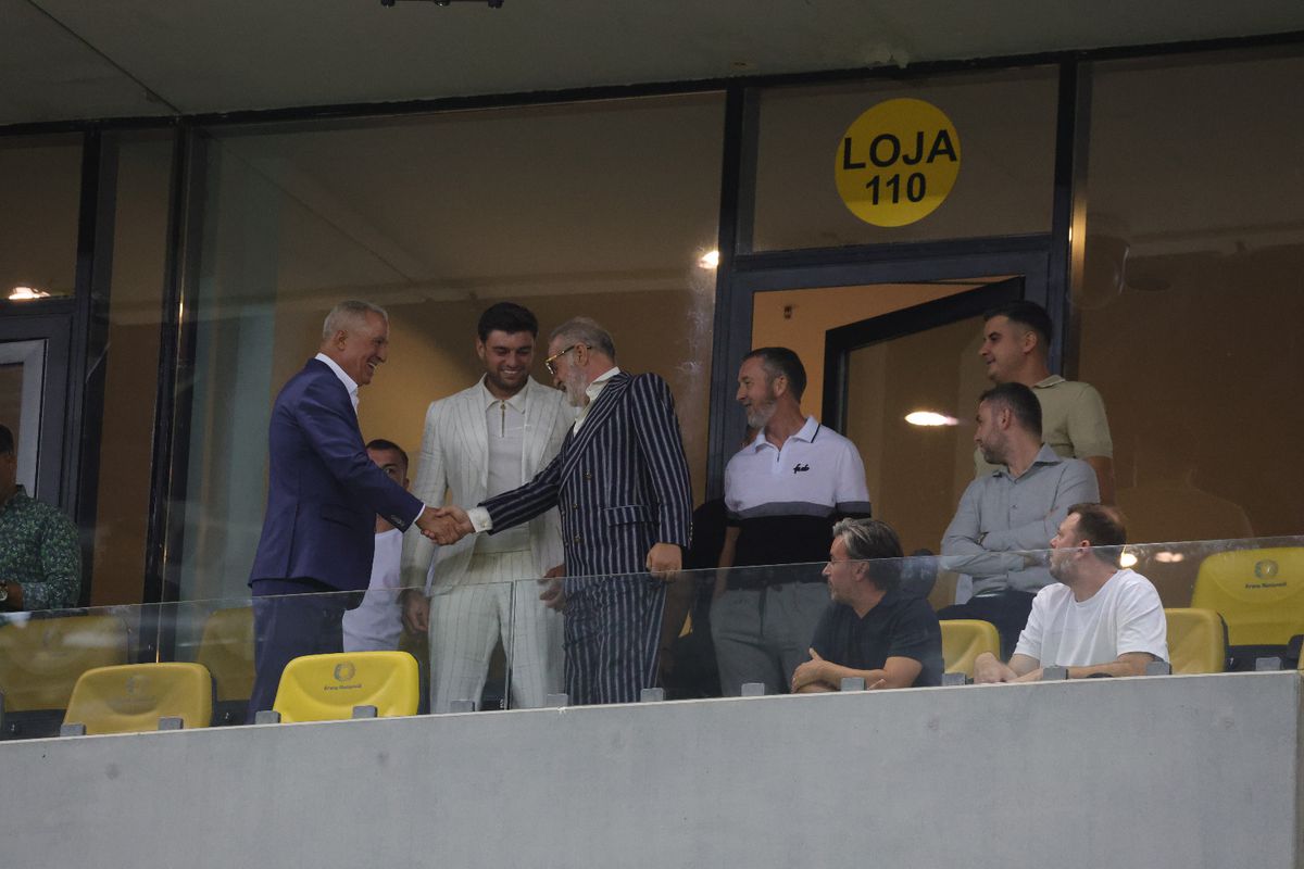 Cum a apărut Gigi Becali la FCSB - Aberdeen