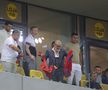 Ce a făcut Gigi Becali, la pauza partidei dintre FCSB și Aberdeen // foto: Ionuț Iordache