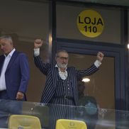 Ce a făcut Gigi Becali, la pauza partidei dintre FCSB și Aberdeen // foto: Ionuț Iordache