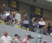 Ce a făcut Gigi Becali, la pauza partidei dintre FCSB și Aberdeen // foto: Ionuț Iordache
